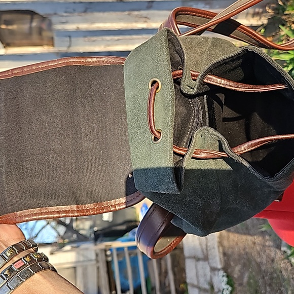 Liz Claiborne Genuine Green Leather w/Brown Accents Backpack - Picture 6 of 6